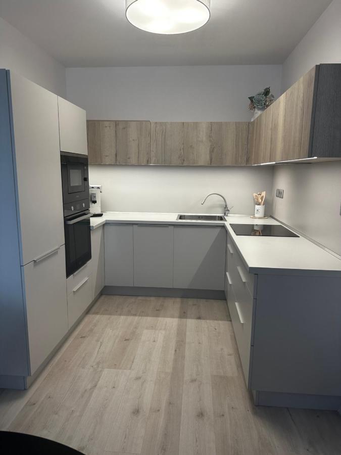 Urban Haven Apartment Liptovský Mikuláš المظهر الخارجي الصورة